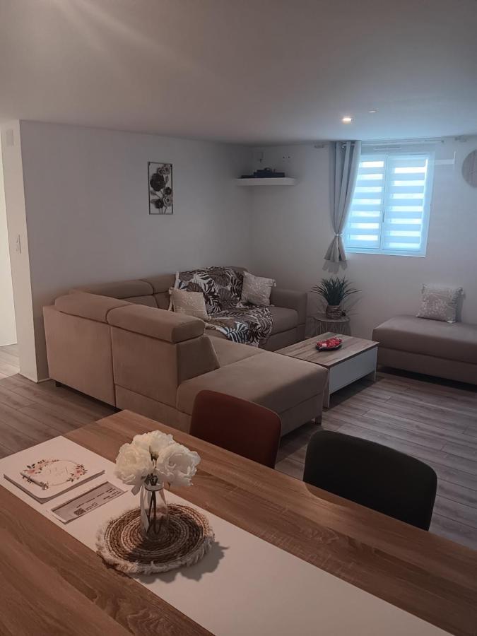 Gite Et Spa Au Secret Du Bonheur Hotel Pouilly-sur-Serre Buitenkant foto