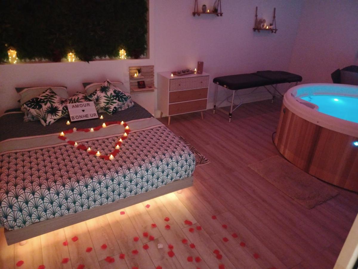 Gite Et Spa Au Secret Du Bonheur Hotel Pouilly-sur-Serre Buitenkant foto